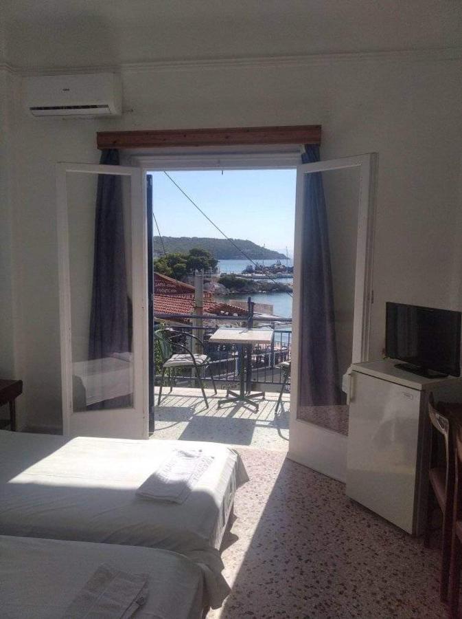 Ammoudia Rooms Agia Marina  Eksteriør billede