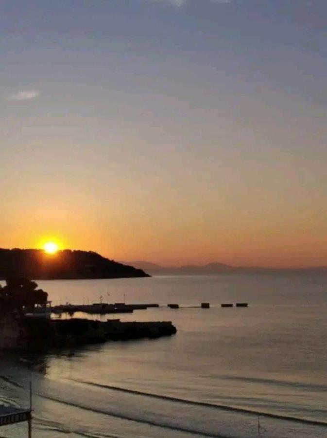 Ammoudia Rooms Agia Marina  Eksteriør billede