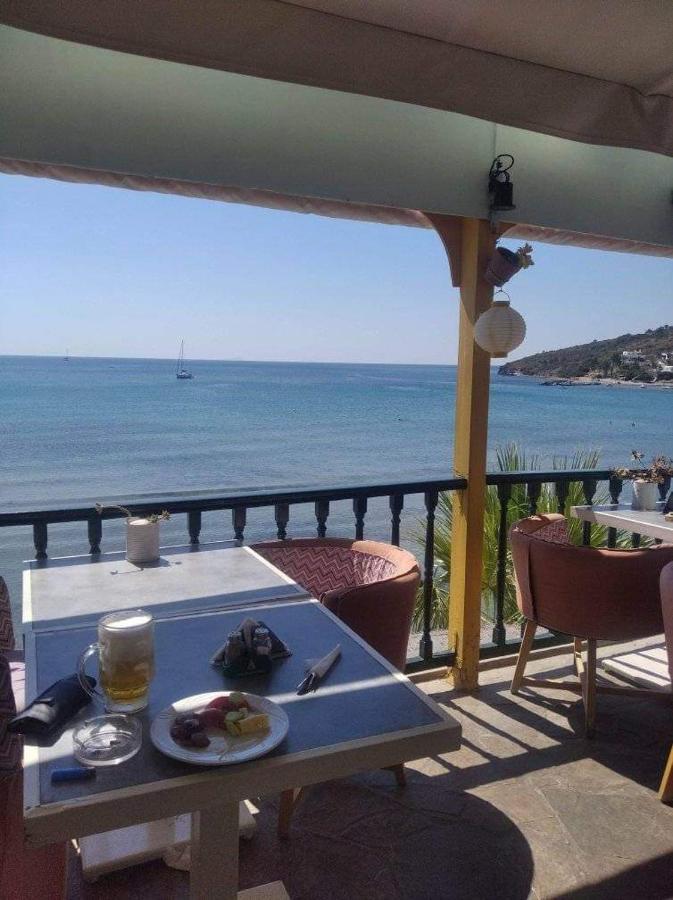 Ammoudia Rooms Agia Marina  Eksteriør billede