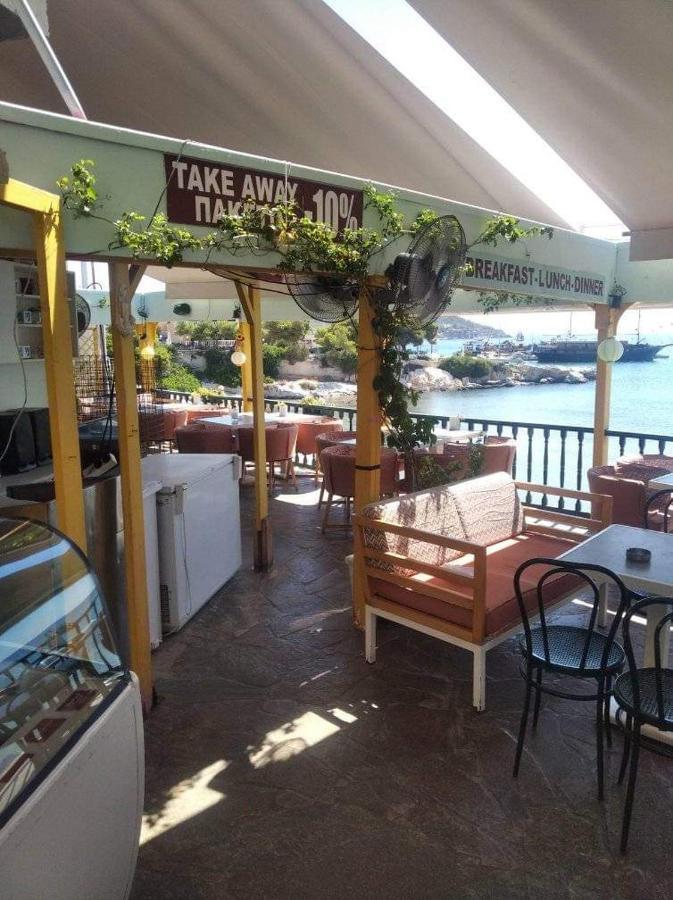 Ammoudia Rooms Agia Marina  Eksteriør billede